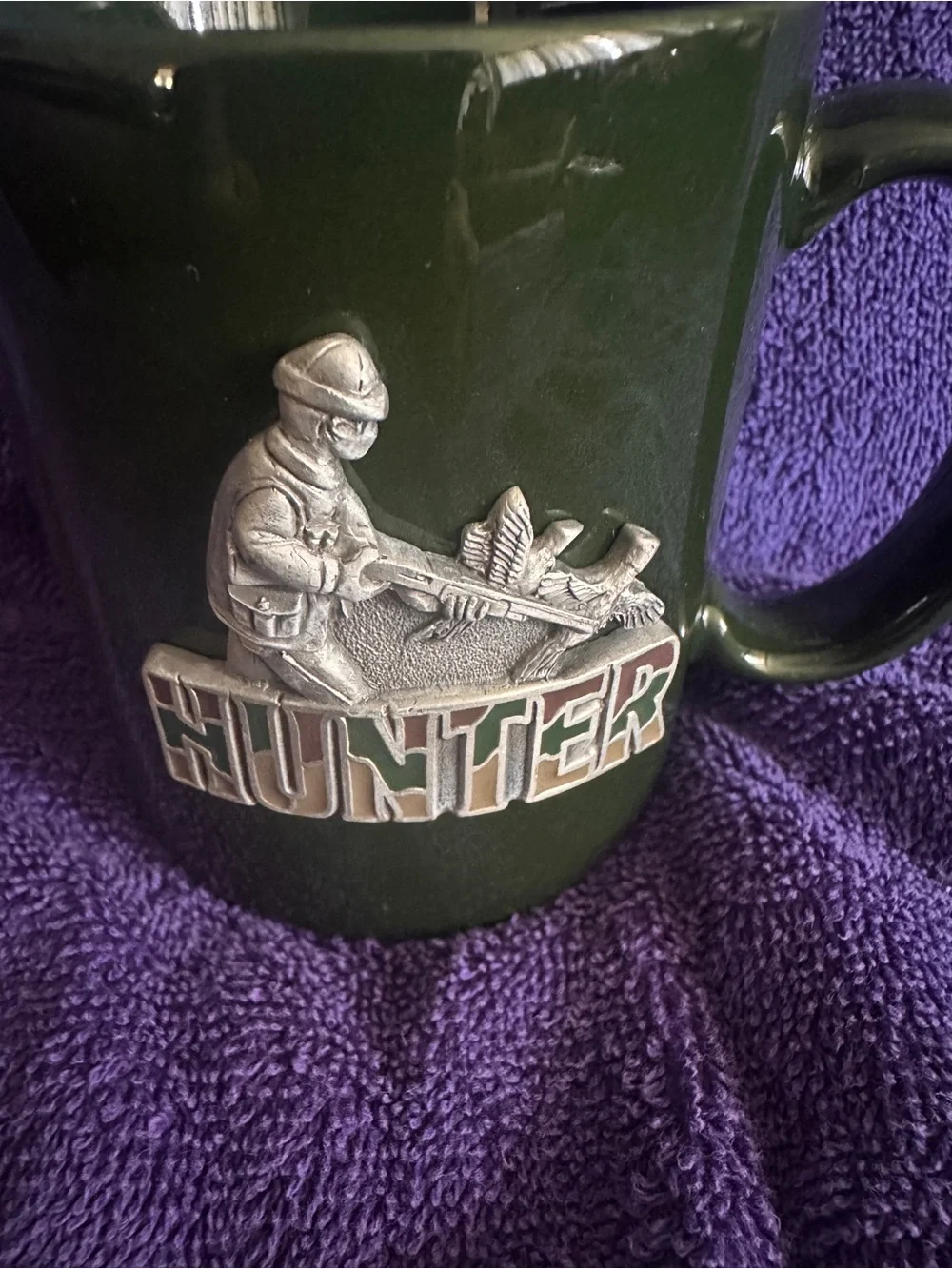 Hunter Dark Green Ceramic Coffee Mug with Raised Hunting Emblem